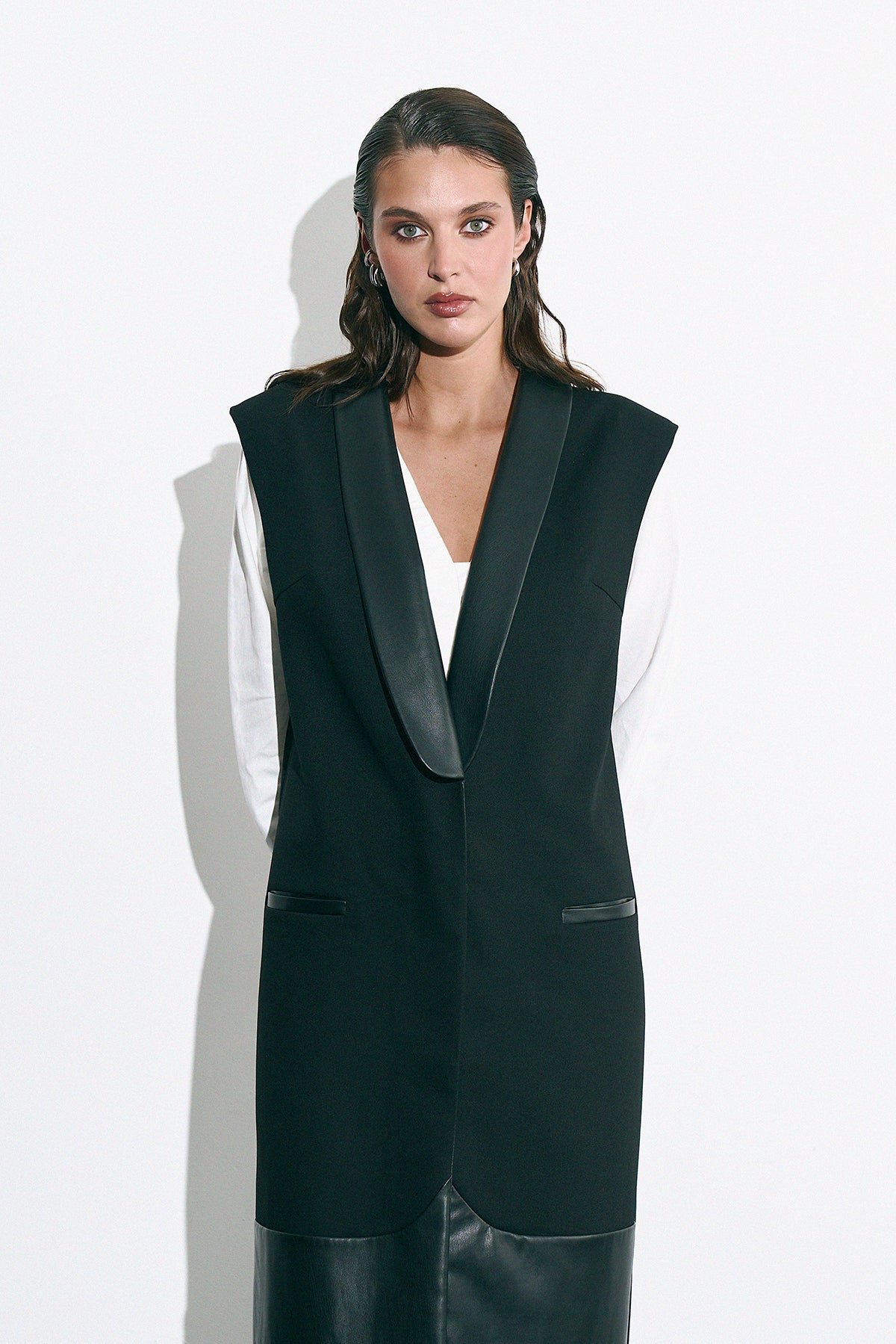 Vest Caelis black
